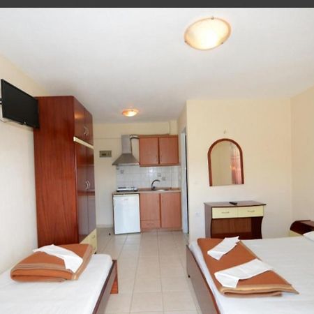 דירות סארטי Panagiota Sea View House מראה חיצוני תמונה